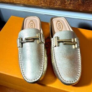 Tods women’s gommini sabot size 36